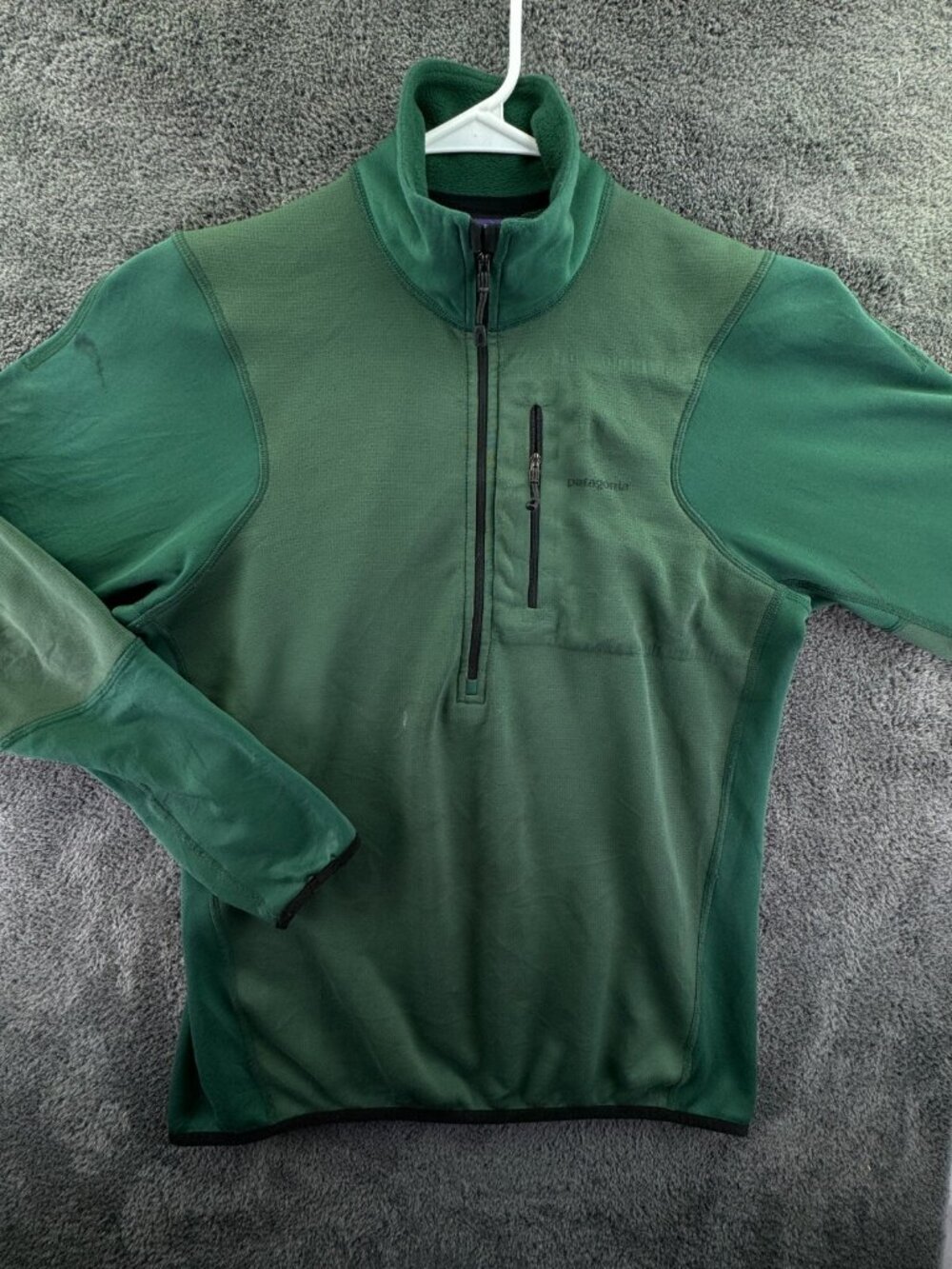Patagonia Medium Green Men’s Fleece Inside Stretch Jacket 1/2 Zip Hiking Pocket